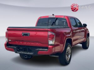 2017 TOYOYA TACOMA LIMITED
